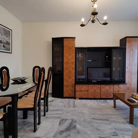 Fedra House * لايميناس